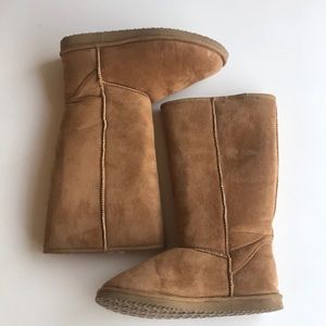 Comfy warm winter boots